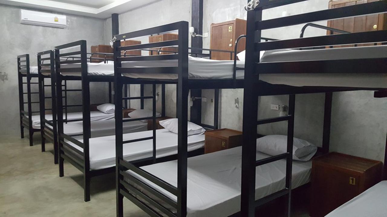 Pk Hostel Ayutthaya Eksteriør billede