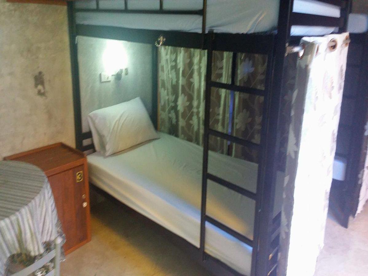 Pk Hostel Ayutthaya Eksteriør billede