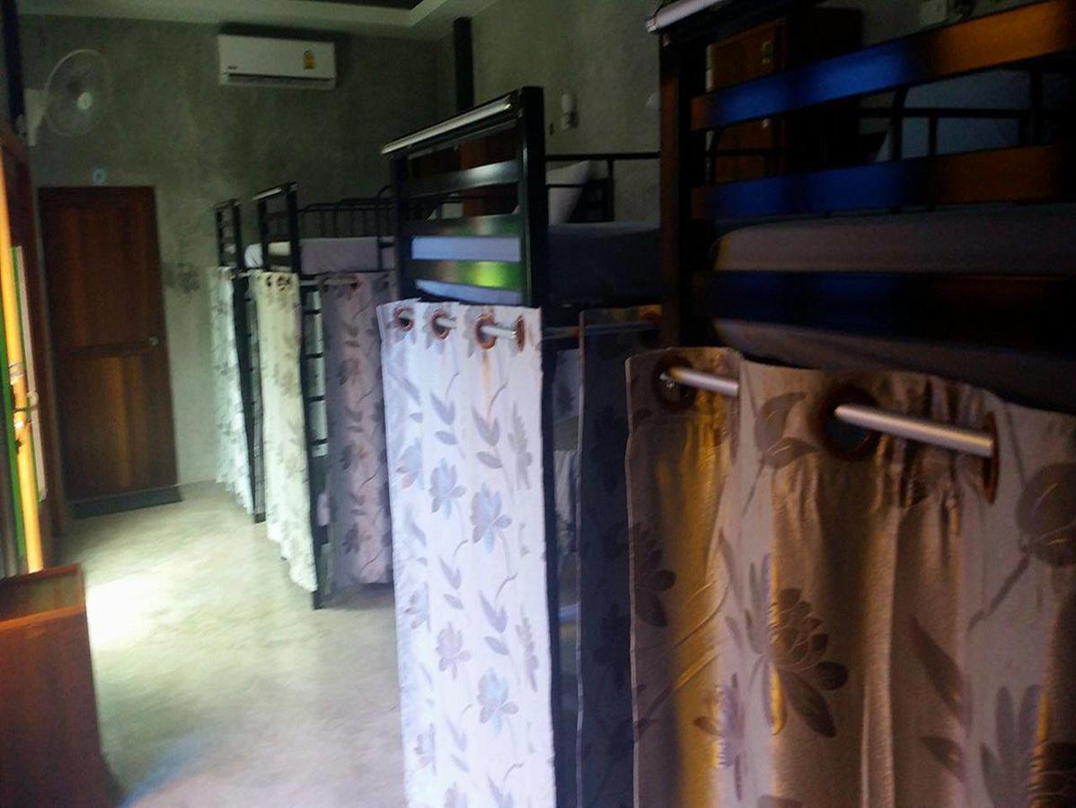 Pk Hostel Ayutthaya Eksteriør billede